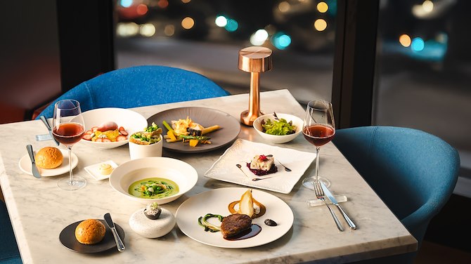 朝食からディナーまでご利用いただけるダイニング。これまでにない